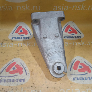 Кронштейн опоры двигателя Mercedes M271KE18ML/271.950 C-Class W204 R A2712231804