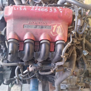Двигатель Honda L13A-2266633 передний привод 8 кат. без навесного Fit GD1-2349302