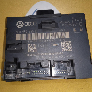 Блок комфорта Audi Q7 C6/4F2/4LB '2008 R 4F0959795N
