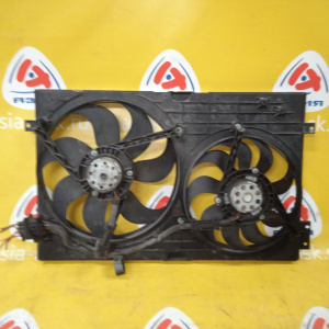 Вентилятор радиатора Volkswagen Golf 4 1J1 1J0121205B в сборе диффузор с двумя вентиляторами '1999