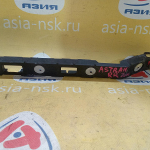 Крепление бампера Opel Astra H A04/L35/L70 '2004 Универсал, Направляющая боковая зад, прав 24460467