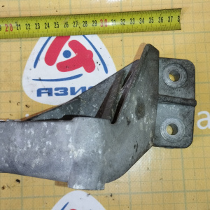 Крепление подушки ДВС Suzuki M16A Swift ZC31S 2WD m/t перед, лев 1165157K00