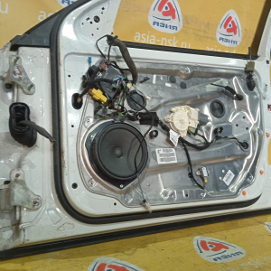 Дверь боковая Mercedes C-Class W204 перед, прав в сборе, белый 650U A2047206000 '2010