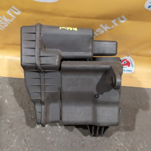 Корпус воздушного фильтра MITSUBISHI H66W Pajero IO MR373227