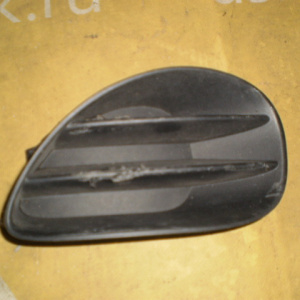 Заглушка в бампер Toyota Vitz KSP90 '2005-2007 L Дефект 81482-52100