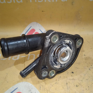 Корпус термостата Ford 2M5E-8594-AA Focus 1 CAK Split Port/YS4E '2002