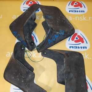Брызговик TOYOTA Nadia SXN10 КОМПЛЕКТ