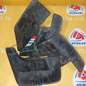 Брызговик TOYOTA Nadia SXN10 КОМПЛЕКТ