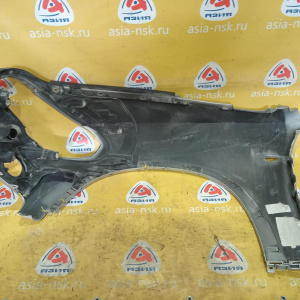 Крыло BMW X5 E70 '2007 перед, прав серебро (трещины, сломана рама) 51657178394