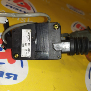 Замок двери Mazda DW3W Demio сервопривод  5-й двери + личинка