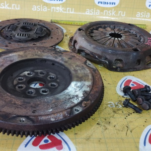 Маховик Toyota 3VZ-E Hilux Surf VZN130 m/t + корзина 31210-35200 ( диаметр диска 250 мм. ) 13405-65020