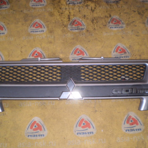Решетка радиатора MITSUBISHI Pajero IO H66A/H76W '2000-2007 ф.100-87312/13 MR511596