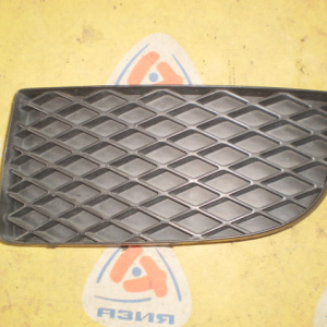 Заглушка в бампер Mazda Premacy CP8W '2001-2005 L C145 50C21