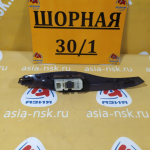 Пульт стеклоподъемника TOYOTA Isis ZNM10 зад, прав