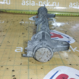 Топливная рейка Toyota 3VZ-E 4Runner/Hilux Surf VZN130 + клапан 23207-65010 перед, прав 23807-65010/23814-65030
