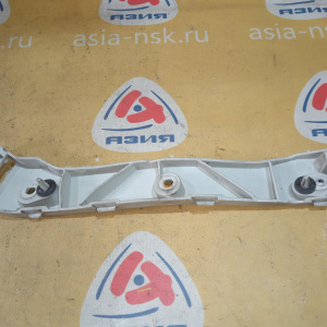 Крепление бампера Ford Kuga CBV '2012 направляющая слева зад, прав 8V4117E850A