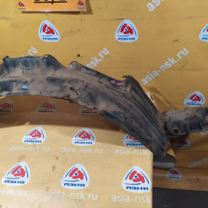 Подкрылок NISSAN Bluebird U14 перед, прав ДЕФЕКТ 63842 8E000