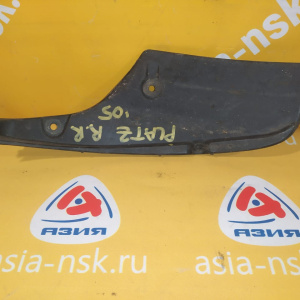 Подкрылок Toyota Platz NCP12 '08.2002-10.2005 зад, прав 52591-52100