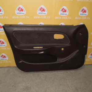 Обшивка двери Toyota Sprinter AE100 перед, лев (под механический подъёмник)