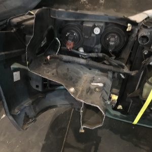 Ноускат Toyota Vista Ardeo SV50 '1998-2000 a/t дефект крепления фар ф.32-164