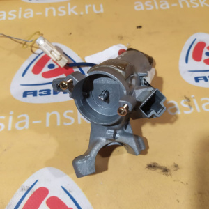 Замок зажигания Toyota NCP10/30/50/60/NZE120 Vitz/Platz/bB/Probox/ist/Corolla сломан ключ,без конт.группы 45020-52-1