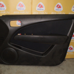 Обшивка двери Mitsubishi Airtrek CU2W перед, прав
