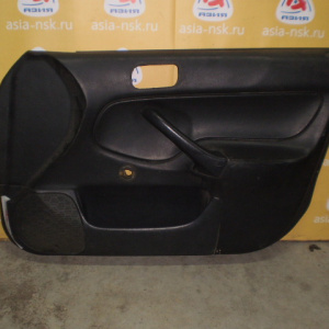 Обшивка двери Honda Partner EY7 перед, прав (под механический подъёмник)