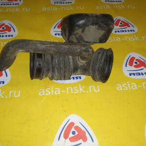 Гофра впускного коллектора Nissan QR20 Liberty M12 дефект трещены