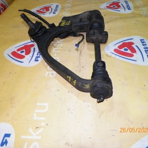 Рычаг Toyota KZH106/KZH116/KZH126/LH109/LH118/RZH119/KCH16/VCH16/VCH28/KCH46 Hiace/Hiace Regius/Granvia перед, лев в Толстый с креплением под ABS. 4WD