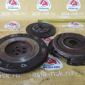 Маховик Mitsubishi 4G15 Libero CB3A m/t + корзина ( диаметр диска 185 мм. ) ( G1 ) MD030628