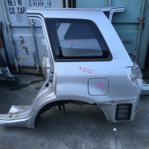 Крыло MITSUBISHI Airtrek CU2W зад, лев (Outlander)
