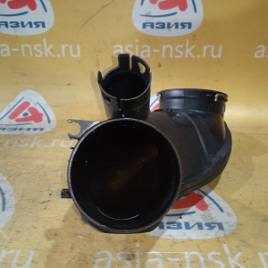 Патрубок воздушного фильтра BMW N57/N57D30A X5 E70/E71 '2013 13717807493