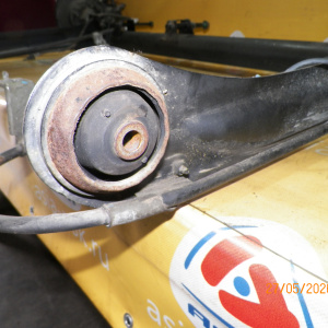 Балка Nissan P12 Primera 2WD DISK ABS. В сборе с тросами ручника. R 55501-AU001