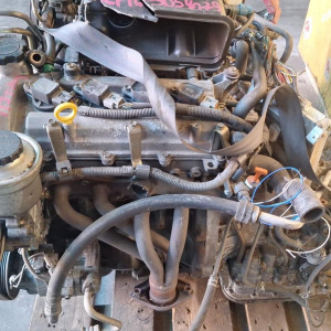 Двигатель Toyota 1SZ-FE-0095400 без генератора Vitz/Platz SCP10-3054079 '2001-