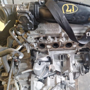 Двигатель Nissan HR16-102136D Wingroad Y12-068782