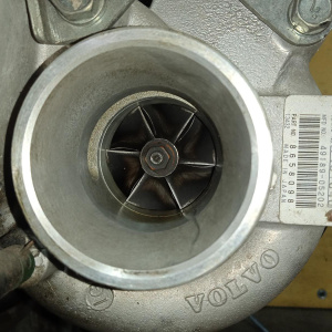 Двигатель Volvo XC70 B5244T3/B5244T-2699963 2.4L Turbo 1236845 SZ '2001