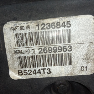 Двигатель Volvo XC70 B5244T3/B5244T-2699963 2.4L Turbo 1236845 SZ '2001
