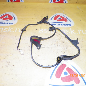 Датчик ABS Toyota Vista ZZV50, SV50, AZV50 зад, прав Провод на датчик ABS, Целый.