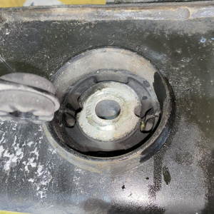 Балка BMW X5 E70/E71/F15/F16 R 33316863815 '2007