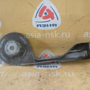 Крепление балки BMW 33326770979 X5 E70/E71 '2013 L R Реактивная тяга Л Зд