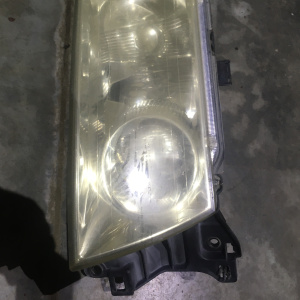 Фара Mitsubishi 100-87474 прав Chariot Grandis N84W xenon