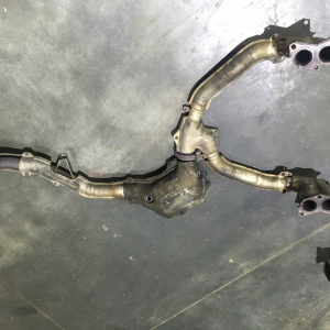 Глушитель Subaru Legacy BH5 EJ202 приемная труба с катализатором