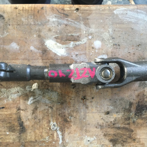 Карданчик рулевой Toyota AZT240