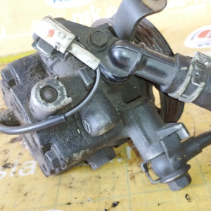 Гидроусилитель Subaru EJ205/EJ20Y/EJ20X Forester/Impreza BL9/SH5/BP5 '2003-2007 ШКИВ НА ГАЙКЕ 5 ручейков трубка высокого давления сбоку, трубка на бач