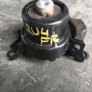 Подушка двигателя Honda LEB Vezel RU4 перед, прав