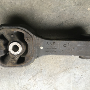 Подушка двигателя Honda L15A Freed GB3 R