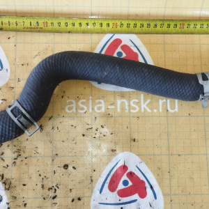 Патрубок  радиатора Toyota 16571-74490 Nadia SXN10 3S-FE L в F верх.
