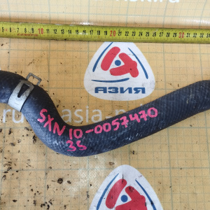 Патрубок  радиатора Toyota 16571-74490 Nadia SXN10 3S-FE L в F верх.