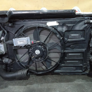 Ноускат Volvo V40 MV B4164T '2014 1.6L MPS6 AC RHD HID-ксенон, омыватели (белый)