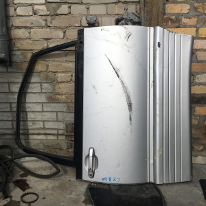 Дверь боковая TOYOTA Lucida CXR20 перед, прав (цена за голое железо)